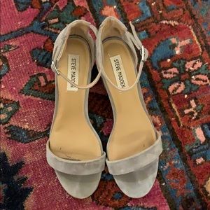 gray steve madden heels!